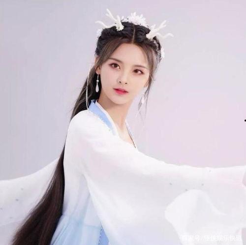 杨洋最新爆料杨超越,揭秘两人背后的故事与情感纠葛